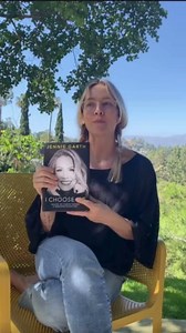 I Choose Me: Chasing Joy, Finding Purpose & Embracing Reinvention – A Heartfelt Celebrity Memoir and Inspirational Guide to Happiness and Aging with Confidence