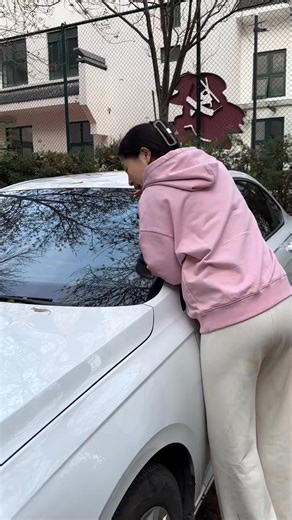 50K views · 528 reactions | What? Locked your car keys in the car? One trick to solve it! #howto #cartok #car #automotive #driving #skills #knowledge #fpy #fyp #tips #foryou #cars | Driving Tips | Facebook