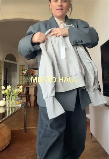 Influenced by @Astrid Lekkerkerker gezwicht voor de collectie van @Miisto Studios 🥹 wat do you guys thinkkkk? #fyp #haul #fashiontok #tryon #unboxing