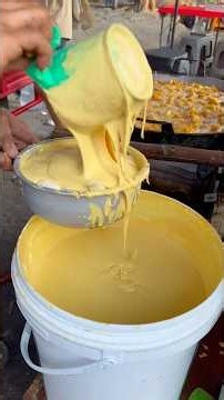 Adoanan kental pisang goreng paling terkenal di Surabaya #streetfood #food