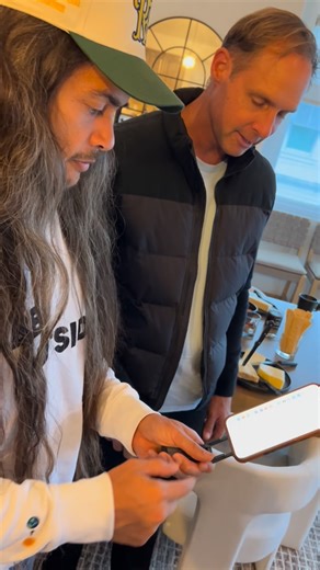 EMF Rocks on Instagram: "Justin Frandson, founder of EMFRocks.com showing @ra_of_earth how to turn off facial recognition. Happy Thanksgiving! We are grateful for you and your awareness! FYI, carrying a Mini Grounding Bag will allow you to use your cell phone, even facial recognition without going weak."