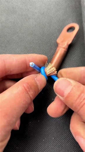 Most people skip this wire prep step#electrician #electricalwork #wiringtips#diy
