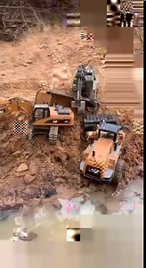 RC Excavators And RC Wheel Loader Rescue A Collapsed Dump Truck Mission #RChelicopters #rctrucks4x4 #rc #rctruck #RCaddict #RCRC #rctrucks #RemoteControl #RCtrucks #RCboats #RCtruckmaintenance #RCMedia | RC World