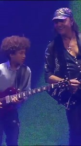 #archives #2024 @scorpions Perform with 12-Year-Old Guitar Prodigy in New York 🦂🎸 #scorpions #70s #70sband #80s #80sband #90s #90sband #rock #guitar #guitarist #guitarplayer #guitarriff #guitarchords #guitarsolo #guitarhero #guitarlegend #concert #live #show #performance #music #musicians | guitaristes.officiel