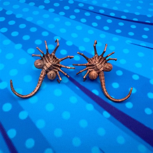 3D Printed Facehugger Earrings | Alien Movie Prop Replica Jewelry - Etsy UK