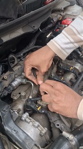 how too replace ciaz injector back diesel pipe replace 🛠🛠#automobile #mechanic