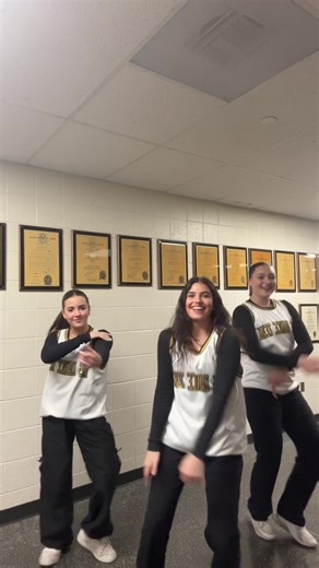 go eagles!! 🏀👯‍♀️ #danceteam | dances
