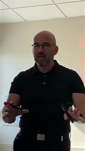 McDo : formation ultra-carrée. Pas besoin d'être cuisinier, en 2h t'es opérationnel ! Système simple et efficace. #McDo #FastFood #Formation #Cuisine #Job #TikTokFrance