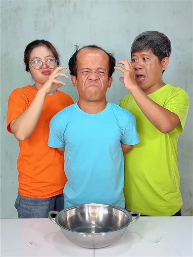 Just Eat It All by Yourself: A Fun Kids' Cartoon