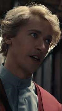 Snow Meets Lucy #balladofsongbirdsandsnakes