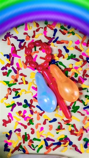 Balloon Burst ASMR Peace 🎈🕊️🌿 #funny #ballongame #balloonpop