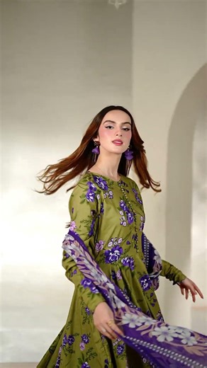 Jardin Éternel | Feathers Summer Lawn Collection 👉 Shop now: www.feathers.pk
