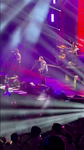 Rico Blanco performing “Kisapmata” at Tinig Tindig Concert #manilaconcert #concert