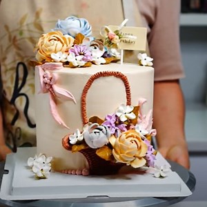 546K views · 1.4K reactions | Witness this wonderful 2D flower basket cake! By: Hai Nguyen Nice Cake | MetDaan Cakes | Facebook