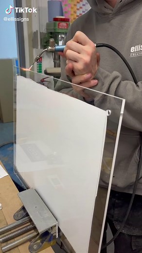 Flame Polishing Signage for Acrylic Signs
