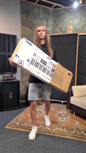 Unboxing Arturia KeyLab Essential 61 mk3 #arturia #music #recording