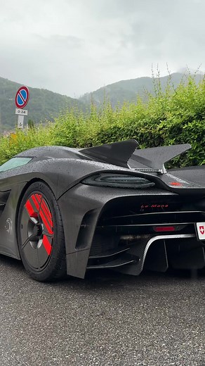 Koenigsegg Jesko Absolut Hypercar Showcases Unmatched Performance