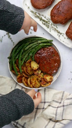 7.3K views · 30 reactions | Tender Vegan Seitan Steak  Tender,...