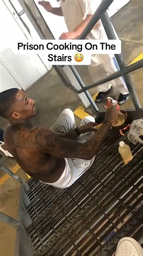 Prison Cooking On The Stairs 😳😳 #prisonlife
