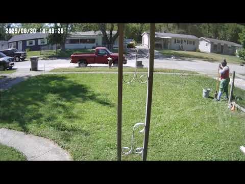 Digging holes for Fence Posts = Chain link fence 