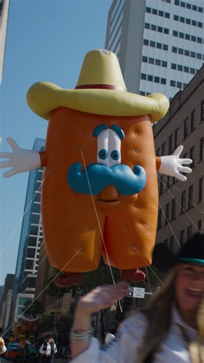 A Western welcome in the heart of Houston 🤠 📍 88th Annual Downtown Rodeo Parade | RODEOHOUSTON