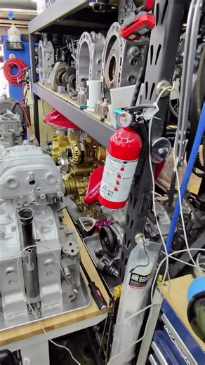 Utilizing the right tool for the job is key to saving time and effort. I’m happy that I was able to remove the broken part of the spark plug. Definitely better than pulling out the engine. #mazda #renesis #wankel #rotary #13b