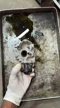 toyota prius c egr valve cleaning| air flow sensor cleaning| throttle body cleaning #enginecare