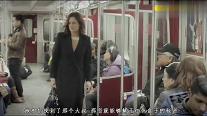 丈夫和孩子总是绝食，直到妻子把自己端上餐桌，他们开始吃了！