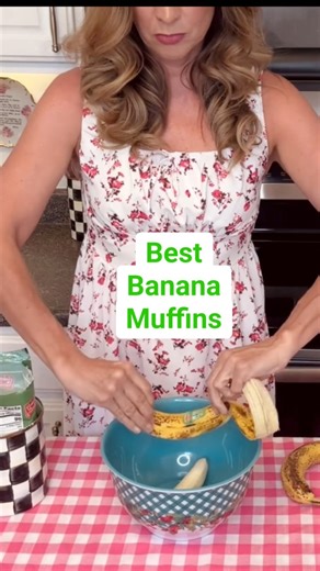 🧁 Easy Banana Muffins⏱️ Ready in: 30 minutes🍌 Makes: 12 muffins⸻🥣 Ingredients: • 3 ripe bananas, mashed • 1/3 cup melted butter (or coconut oil) • 1/2 cup sugar (or 1/4 cup for less sweet) • 1 egg, beaten • 1 tsp vanilla extract • 1 tsp baking soda • Pinch of salt • 1½ cups all-purpose flour⸻👩‍🍳 Instructions: 1. Preheat oven to 350°F (175°C). Line or grease a muffin tin. 2. In a large bowl, mash bananas. Stir in melted butter. 3. Mix in sugar, egg, and vanilla. 4. Sprinkle in baking soda an