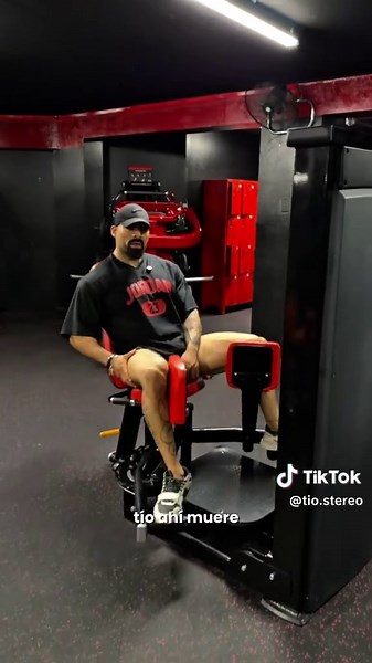 Rutina de Piernas en el Gym TNT DELUXE | Tiostereo