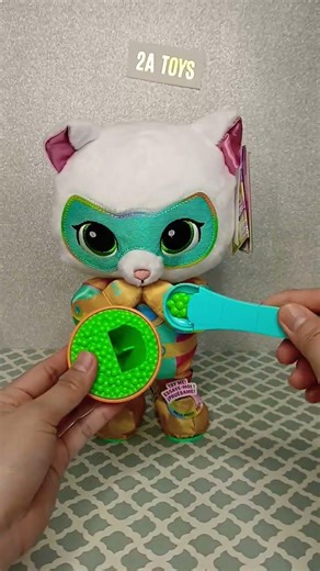 super cute oopsie Kitty dancing Bitsy #toys #superkitties