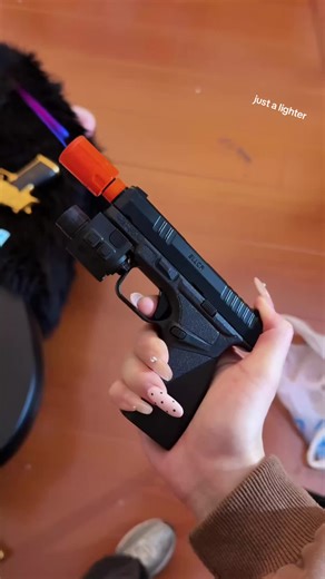 Not your grandpa‘s lighter. Sleek, heavy-duty, and 100% fire. 🔥 #ModernMan #Gadgets #FireStarter#Satisfying #birthdaygift