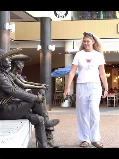 Golden Statue #Prank: Best #Scares of the Year! #bushmanprank