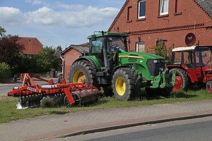 John Deere 7720