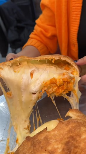 Super cheesy buffalo chicken calzone recipe
