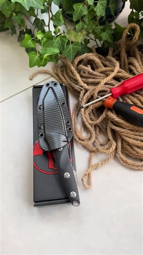 Outdoor Fixed Blade Knife #multitool #razorblades #survivalkit #pocketknifes #hikinggear #campingessentials #toolsandgear #tacticalknife #blackstoneproducts #kitchenknifes
