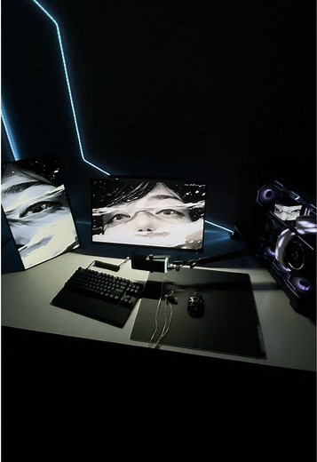 Minimalist/comp 😮‍💨😍 ##techtok##setup##tech##gaming##minimalist##gamingsetup##setupgaming##comp##black##white##clean##wallpaper##fypシ゚viral