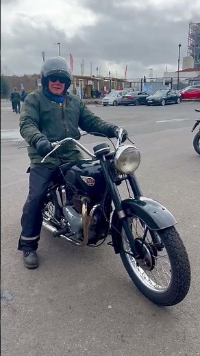 BSA a10 Golden Flash - kick start. #classicbike #classicmotorcycle #britishmotorcycle #bsa #bobber