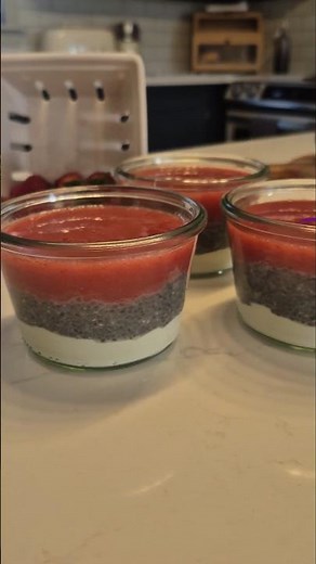 An overnight chia seed pudding with Greek yogurt and berries. #highprotein #healthysnacks #mealprep