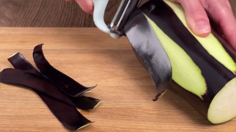 Irresistible Baked Eggplant with Vegetables and Cheese – Quick, Tasty, and Perfect for Any Meal!