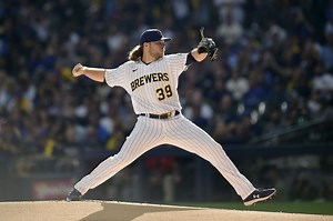 Top 5 MLB starting rotations heading into 2022 season featuring New York Mets, Milwaukee Brewers, and more