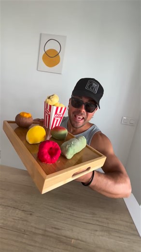 Los dulces virales de París han llegado a Granada y lo hacen con el mismo sabor espectacular, pero a un precio mucho más asequible. Una experiencia que combina la pastelería francesa artesanal con la esencia local, perfecta para los amantes del pistacho, mango, coco... Estos dulces franceses virales de Cédeic Grolet triunfaron en TikTok e Instagram y ahora puedes disfrutarlos aquí, elaborados con ese toque de repostería gourmet que los hace irresistible. #dulcesvirales #parís #cedricgroletstlye 