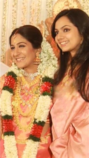 സംവൃത സുനിൽ ശ്വേതാമോഹിന്റെ കല്യാണത്തിന് എത്തിയപ്പോൾ |swetha Mohan marriage #shortsfeed #swethamohan