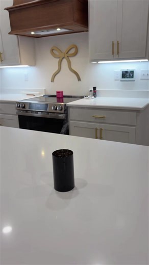 If you love a home that smells like a luxury hotel, you need a waterless diffuser. No water, no mess, just pure fragrance that fills the whole room in seconds. It’s the easiest little upgrade that instantly makes your space feel expensive.✨ #waterlessdiffuser #homescent #homeupgrades #smellsgoodhome #tiktokshopfinds