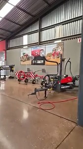 Massey Ferguson Roadtrip 2024 - ALM Tractor World in Sasolburg. Ons wys jou hoe lyk dit hier, dit is nogals cool. www.almsasolburg.co.za AGCO #MasseyFerguson #ALMTractorWorld #FarmSpace #OnsPraatBoer | FarmSpace