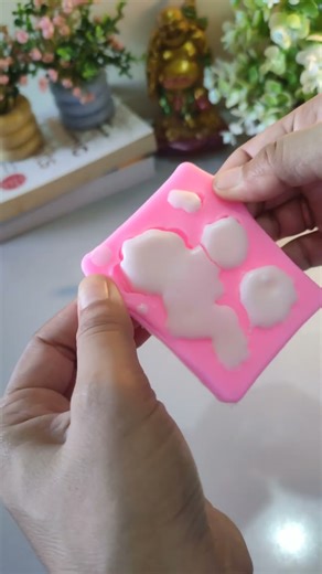 "My First Candle Making Experience"🕯️😍 |Soy Wax Candle at Home| #candlemaking #candles #ytshorts