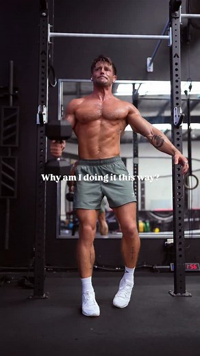 We often isolate muscles when training them. I do too. It’s efficient and helps you to reach muscle fatigue with a very low risk of injury. But I also prioritize movements that demands your entire body. You’re not just pressing; you’re actively engaging your core, hips, and opposing side to maintain balance and stability. This holistic approach means you’re building muscle that’s genuinely usable – the kind of strength that prevents injury by improving joint stability and coordination. Building 