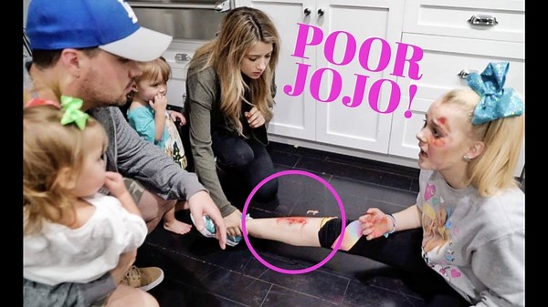 JoJo Siwa's Babysitting Fiasco!