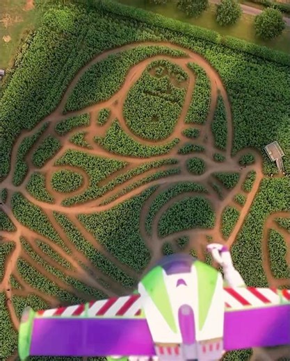 Buzz Lightyear Flying - The Maze And Beyond! #buzzlightyear #flying #toinfinityandbeyond #yorkmaze