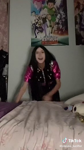 Reply to @i.d.k_2.1 In my highest heels ON the bed… #hxh #hunterxhuntercosplay #illumicosplay #hunterxhunter #illumi #meganknees #megantheestallion